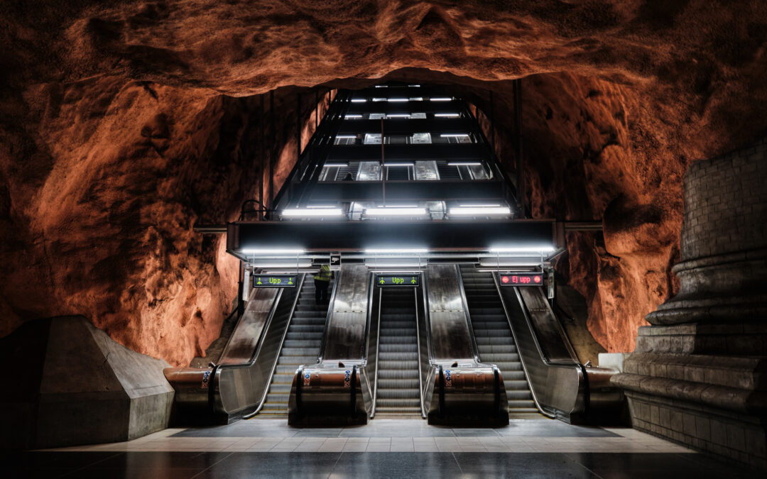 Escalator monitoring systems
