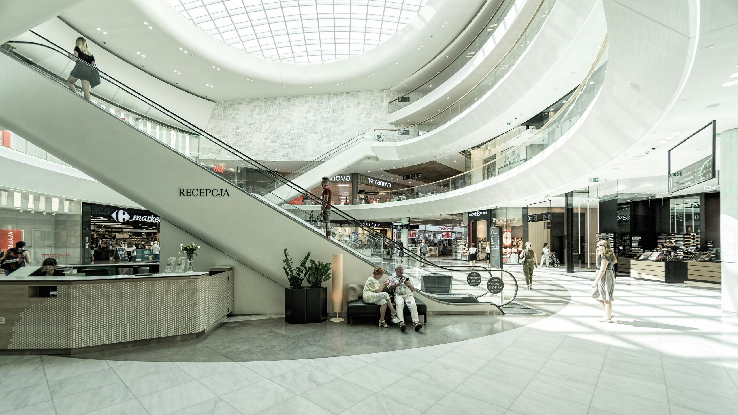 Shopping mall